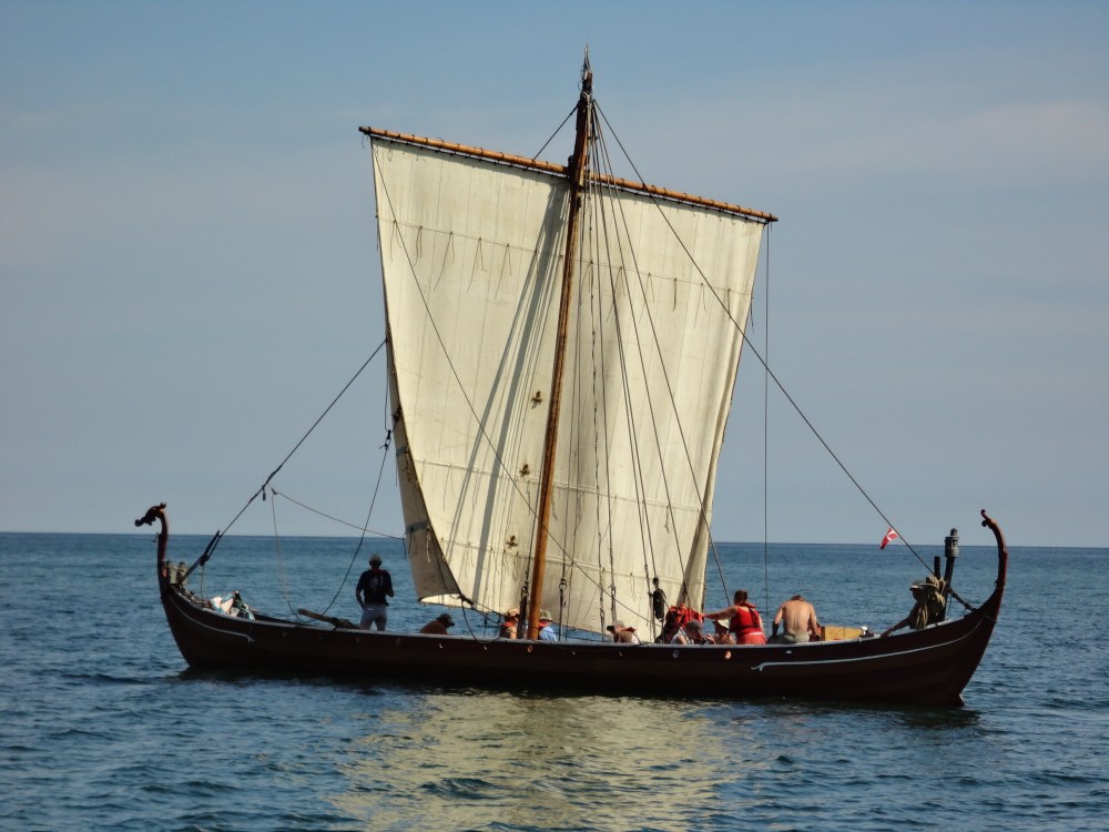 Pic-12-Small-Viking-ship