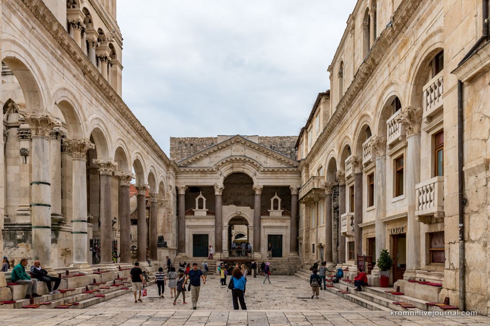 0_1240db_e4c04b20_orig